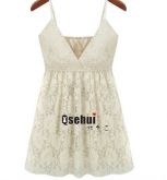 Blusa rendada decote em v profundo